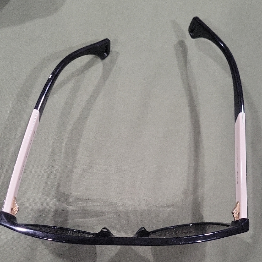 Gucci Black Aviator Sunglasses - Picture 6 of 7